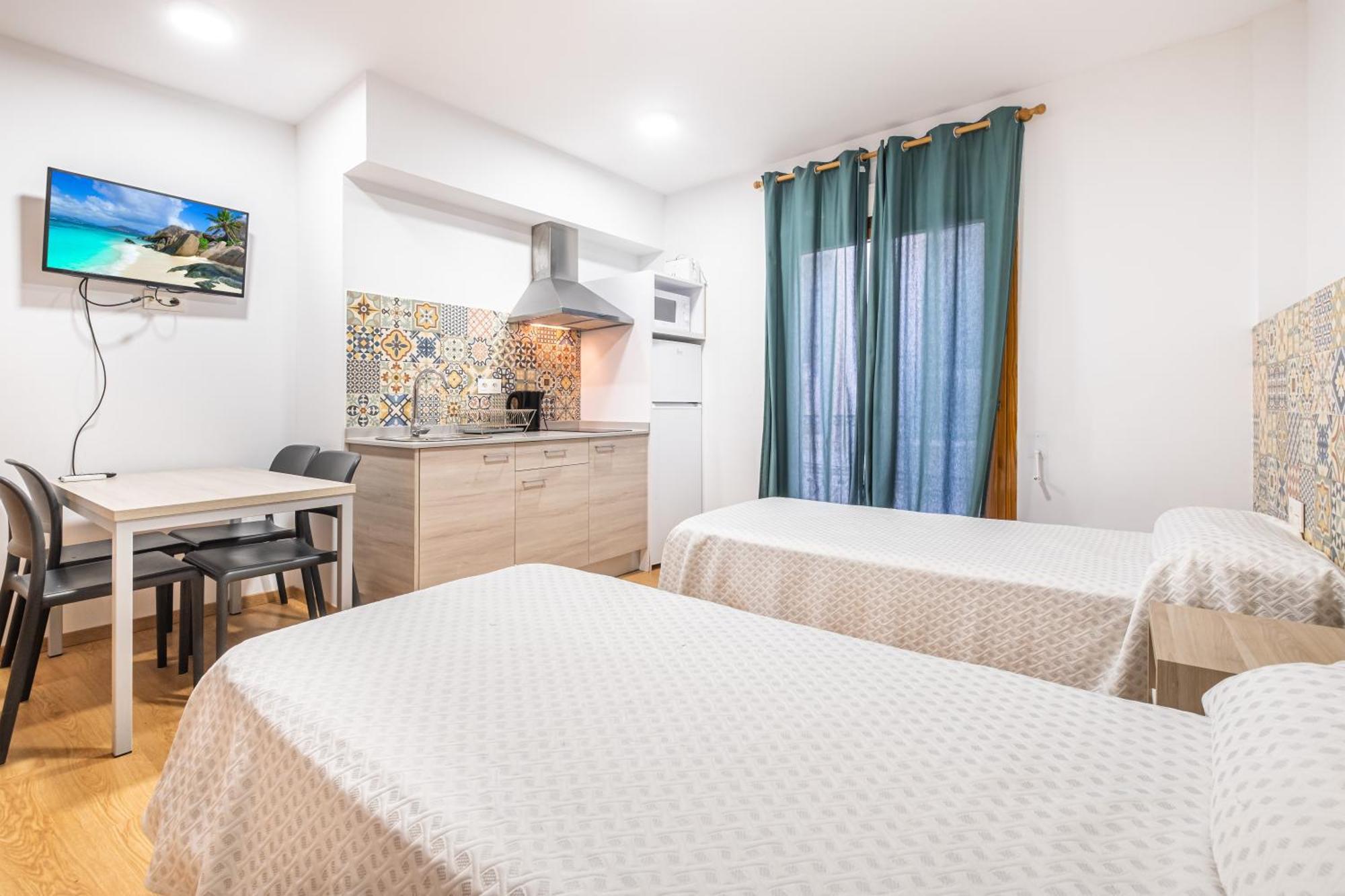 Apartamentos El Castell (Adults Only) เบนิดอร์ม ภายนอก รูปภาพ